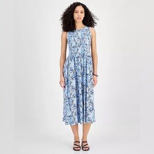 Tommy Hilfiger
Women's Floral Print Smocked Sleeveless Midi Dress